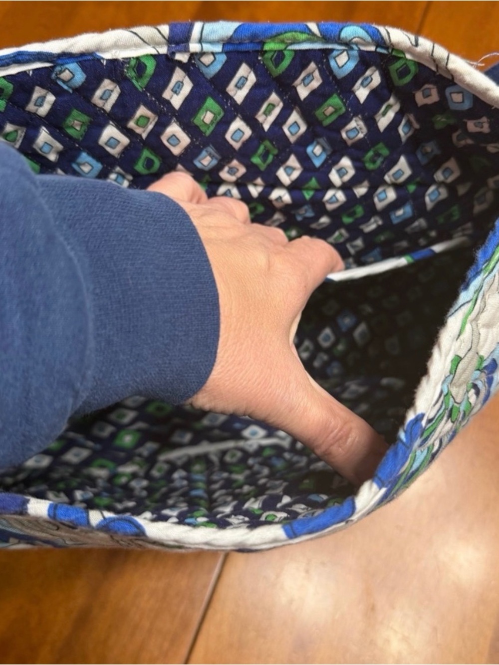 Vera Bradley Mediterranean Messenger Bag /Large Purse Laptop Blue White Floral - Picture 10 of 16